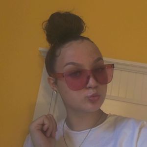 Meet your Posher, Ria